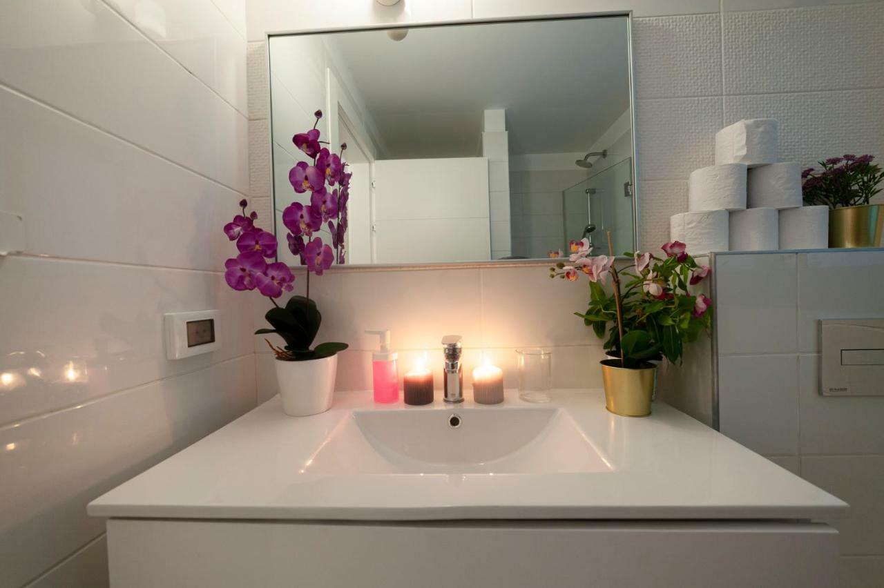 Luxury 2 Bedrooms Apartments Rothschild + Balcony Tel Aviv Exterior photo